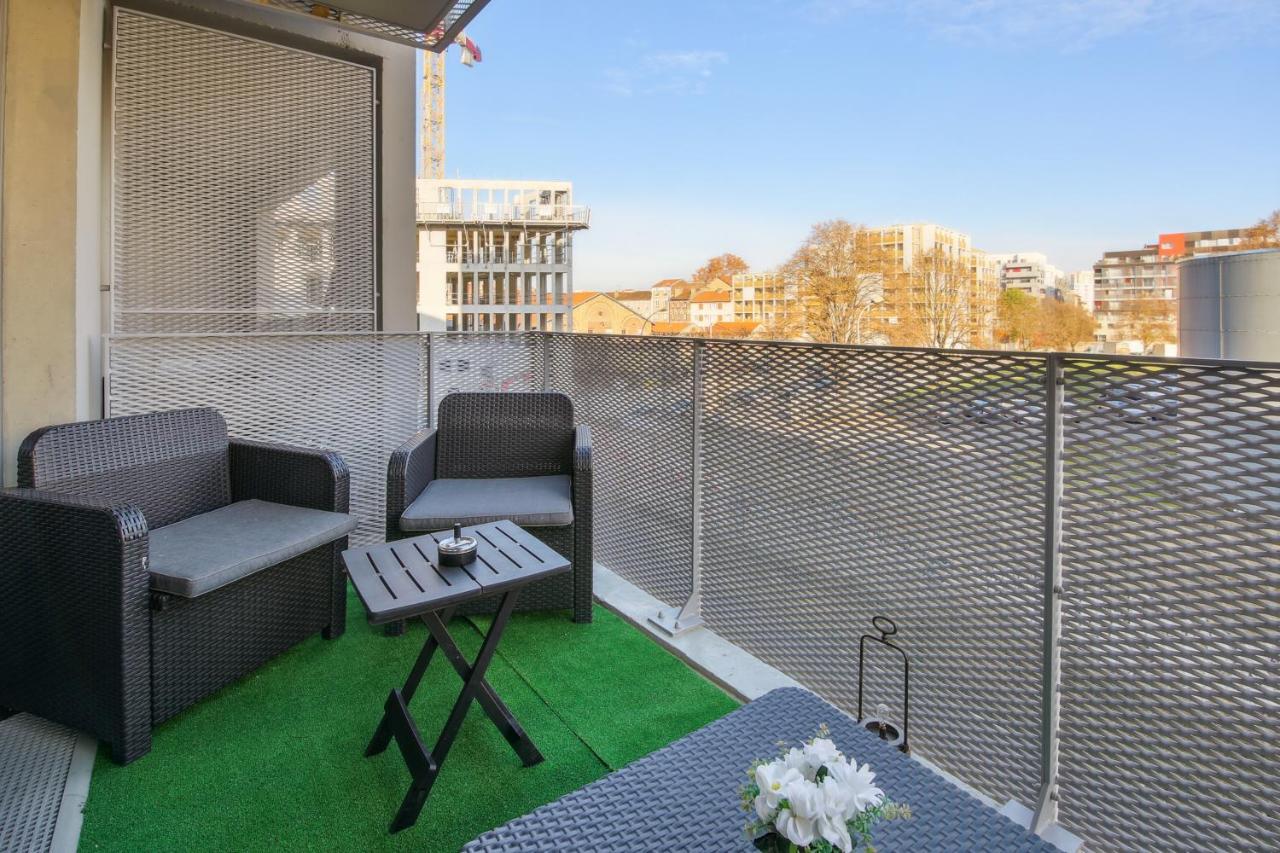 Chic Apart With Balcony Near Paris Apartment อีวรี-ซูร์-แซ็น ภายนอก รูปภาพ